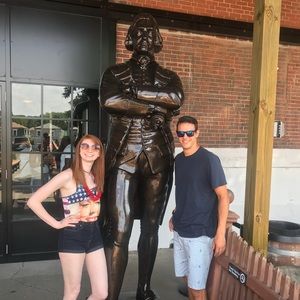 Meet your Posher, Nic